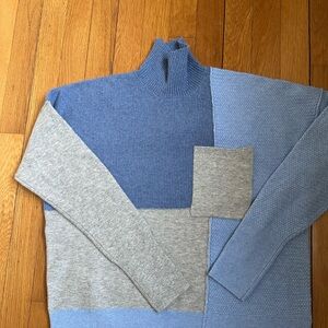 NWT. Vineyard Vines Blue and Gray sweater. XS.
